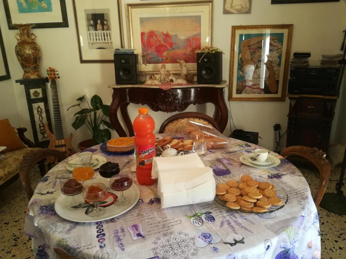 Bed & Breakfast Domus Aurea *
