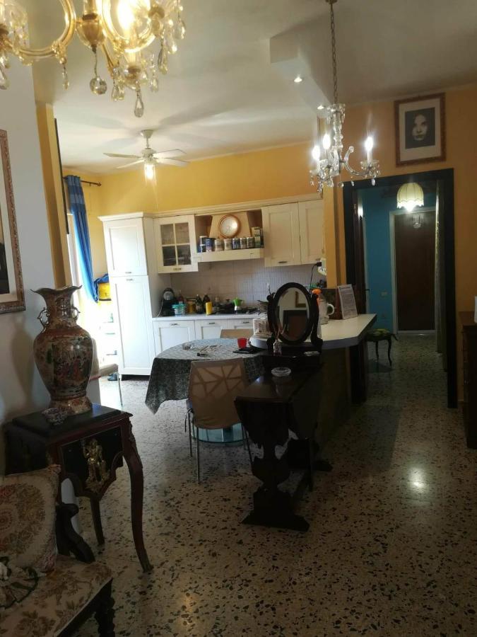 Domus Aurea Bed & Breakfast *